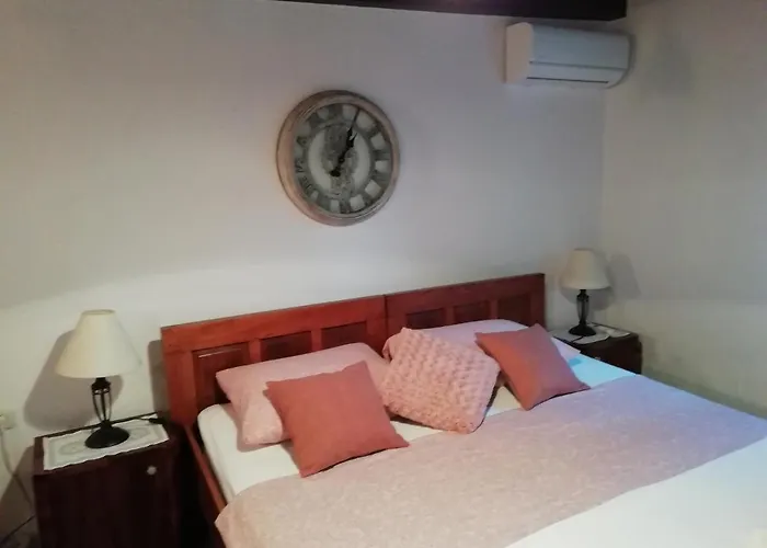 Near Beach - Apartment Butiga